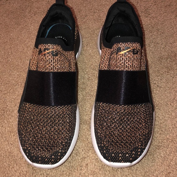 APL Shoes - ✨9/22 FLASH SALE✨APL Rose Gold/Black Bliss Shoes